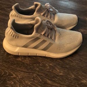 Adidas Swift Run Sneaker